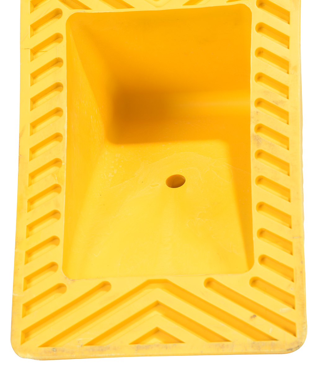 Vestil Pewc-7-Yl Polyethylene Wheel Chock 6