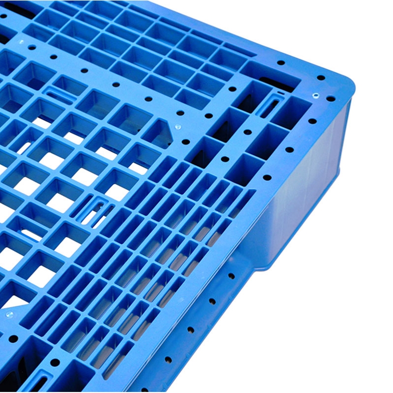 Rck 758 Plastic Pallet 2